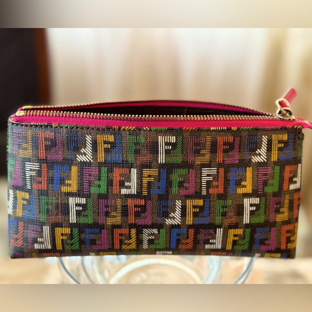 AUTHENTIC FENDI MULTI COLOR MONOGRAMMED CANVAS POUCH - EUC PRELOVED-EUC - Picture 3 of 15